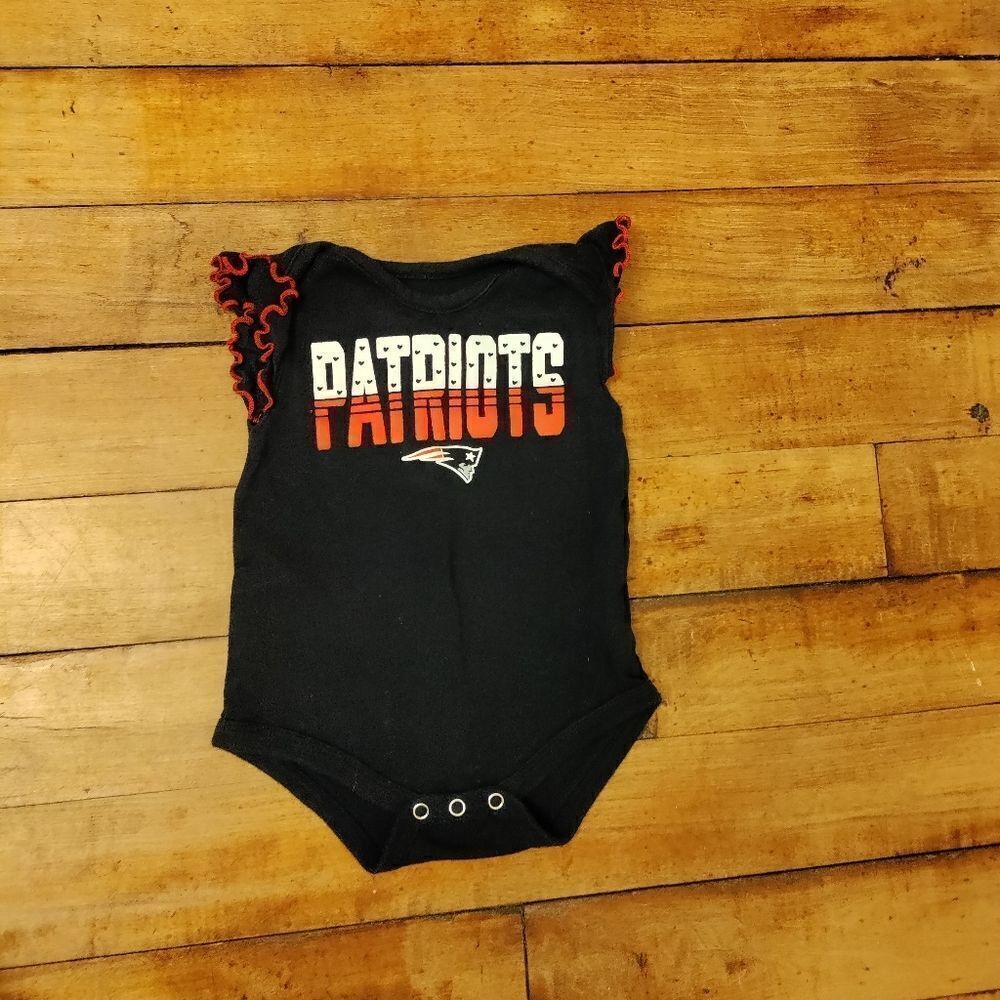 NFL New England Patriots onesie size 6 to 9 months red white blue